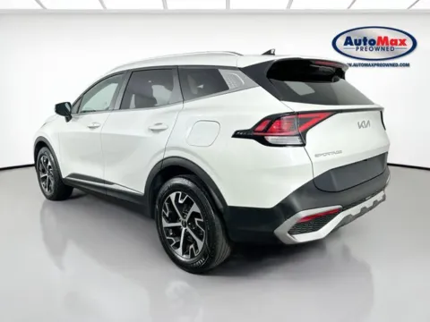 More photos of 2023 Kia Sportage Hybrid EX at AutoMax Preowned Framingham, MA