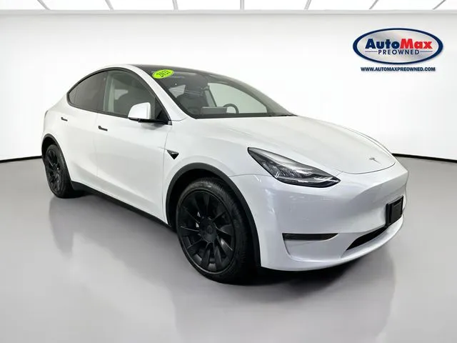 2021 Tesla Model Y's photo