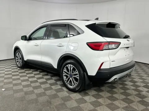 More photos of 2021 Ford Escape Hybrid SEL at AutoMax Preowned Framingham, MA