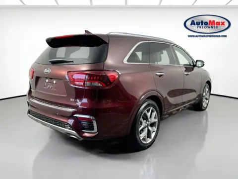 Photos of 2019 Kia Sorento SX for sale in Framingham, MA at AutoMax Preowned Framingham