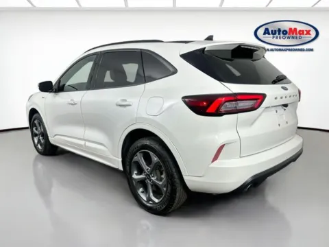 More photos of 2024 Ford Escape Hybrid ST-Line Select at AutoMax Preowned Framingham, MA