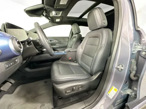 More photos of 2024 Chevrolet Equinox EV LT at AutoMax Preowned Framingham, MA