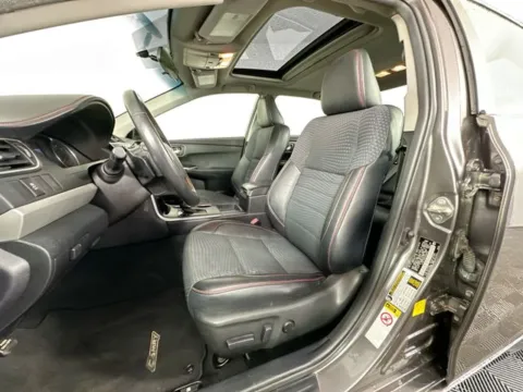 More photos of 2015 Toyota Camry SE at AutoMax Preowned Framingham, MA