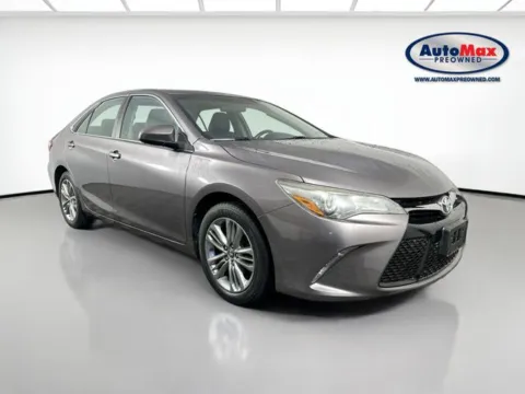 Gray 2015 Toyota Camry SE for sale in Framingham, MA