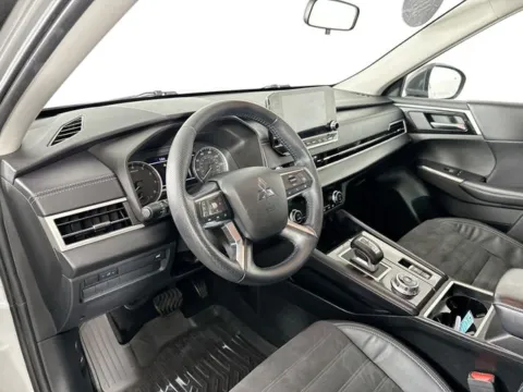 Another view of 2022 Mitsubishi Outlander SE for sale in Framingham, MA at AutoMax Preowned Framingham
