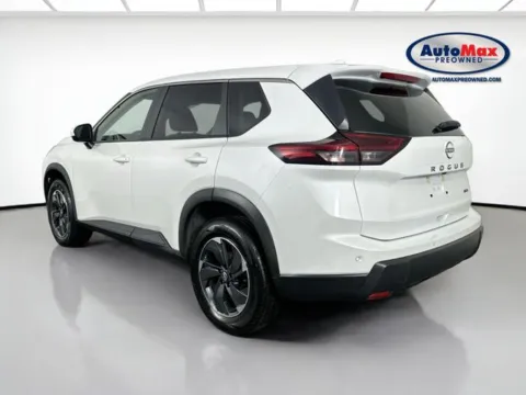 More photos of 2025 Nissan Rogue SV at AutoMax Preowned Framingham, MA