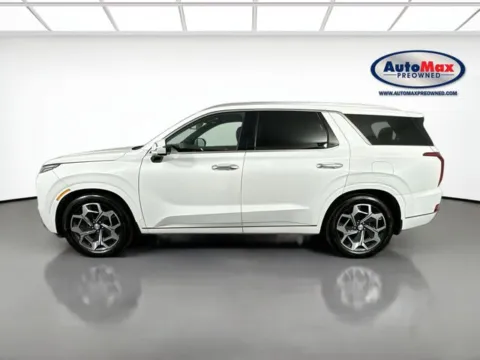 More photos of 2022 Hyundai Palisade Calligraphy at AutoMax Preowned Framingham, MA