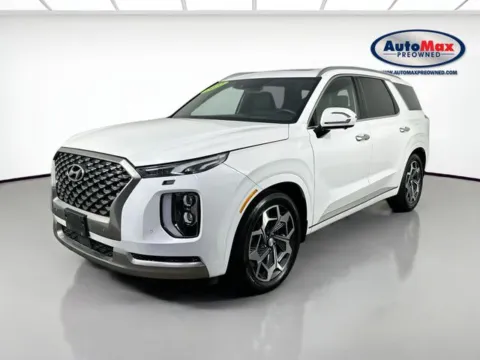 More photos of 2022 Hyundai Palisade Calligraphy at AutoMax Preowned Framingham, MA