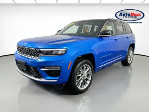 More photos of 2023 Jeep Grand Cherokee Summit 4xe at AutoMax Preowned Framingham, MA