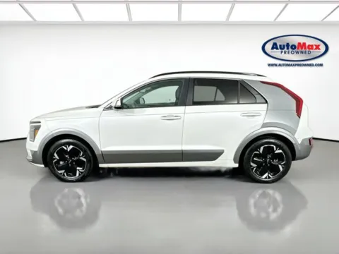 More photos of 2023 Kia Niro EV Wave at AutoMax Preowned Framingham, MA