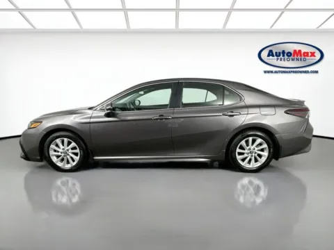 More photos of 2023 Toyota Camry SE at AutoMax Preowned Framingham, MA