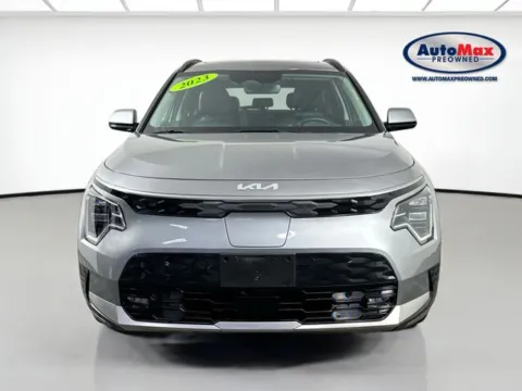 More photos of 2023 Kia Niro EV Wave at AutoMax Preowned Framingham, MA
