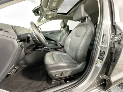 More photos of 2023 Kia Niro EV Wave at AutoMax Preowned Framingham, MA