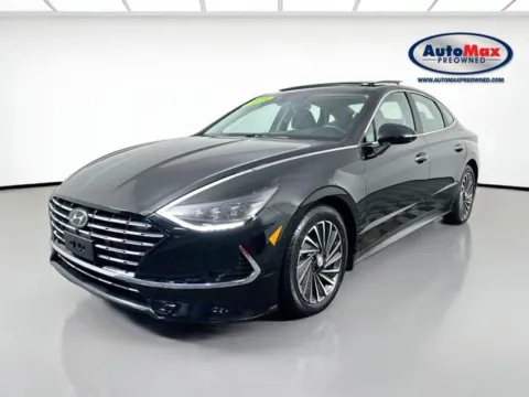 Another view of 2023 Hyundai Sonata Hybrid Limited for sale in Framingham, MA at AutoMax Preowned Framingham