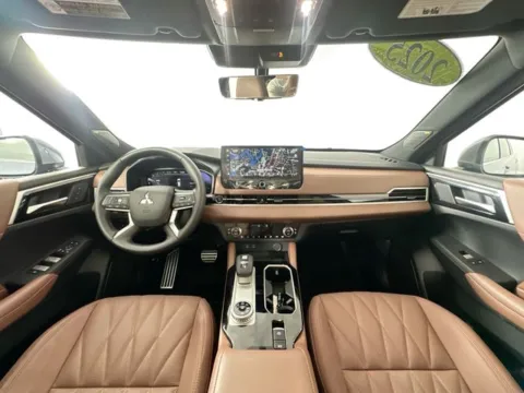 Another view of 2025 Mitsubishi Outlander SEL for sale in Framingham, MA at AutoMax Preowned Framingham