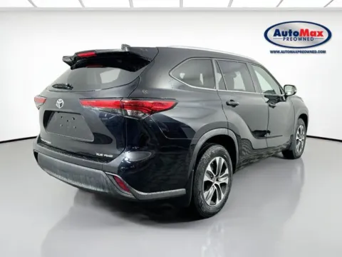 Photos of 2023 Toyota Highlander XLE for sale in Framingham, MA at AutoMax Preowned Framingham