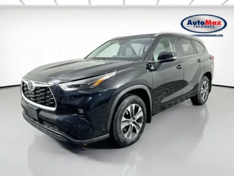 More photos of 2023 Toyota Highlander XLE at AutoMax Preowned Framingham, MA