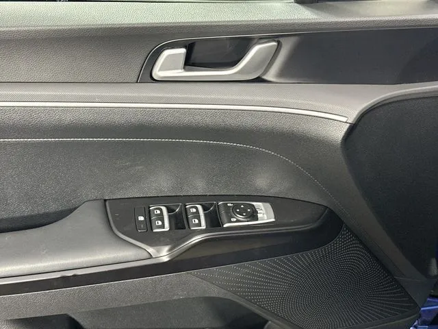 2024 Kia K5 GT-Line - Photo 25