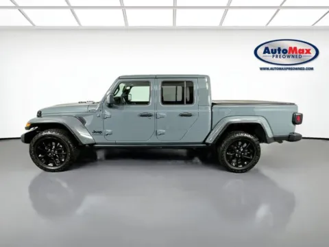 More photos of 2025 Jeep Gladiator Nighthawk at AutoMax Preowned Framingham, MA