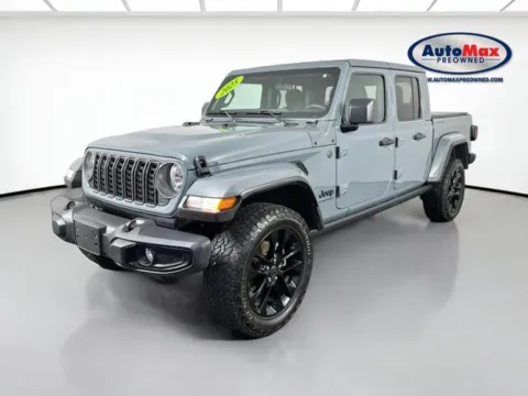 More photos of 2025 Jeep Gladiator Nighthawk at AutoMax Preowned Framingham, MA