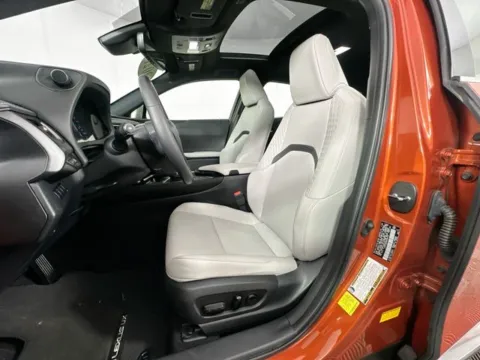 More photos of 2021 Lexus UX 250h Base at AutoMax Preowned Framingham, MA