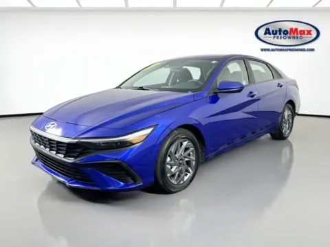 More photos of 2024 Hyundai Elantra SEL at AutoMax Preowned Framingham, MA