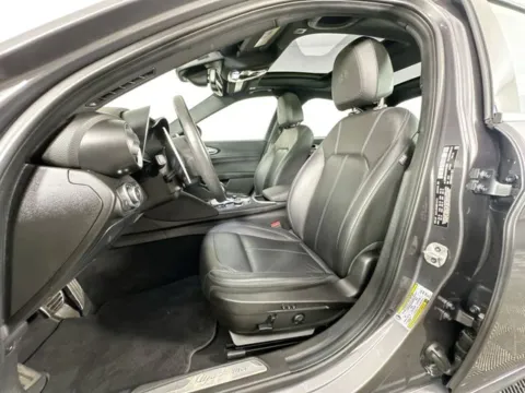 More photos of 2022 Alfa Romeo Giulia Sprint at AutoMax Preowned Framingham, MA