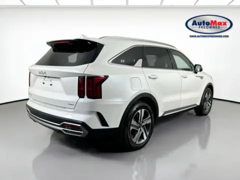 Photos of 2023 Kia Sorento Plug-In Hybrid SX Prestige for sale in Framingham, MA at AutoMax Preowned Framingham