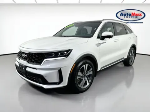 More photos of 2023 Kia Sorento Plug-In Hybrid SX Prestige at AutoMax Preowned Framingham, MA