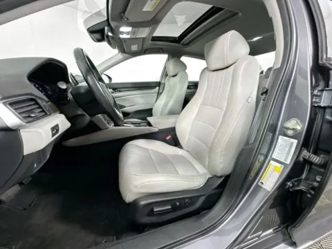 More photos of 2020 Honda Accord EX-L at AutoMax Preowned Framingham, MA