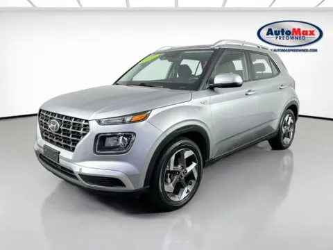More photos of 2023 Hyundai Venue SEL at AutoMax Preowned Framingham, MA