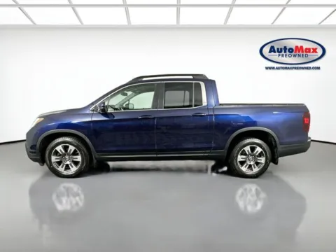 More photos of 2017 Honda Ridgeline RTL-T at AutoMax Preowned Framingham, MA