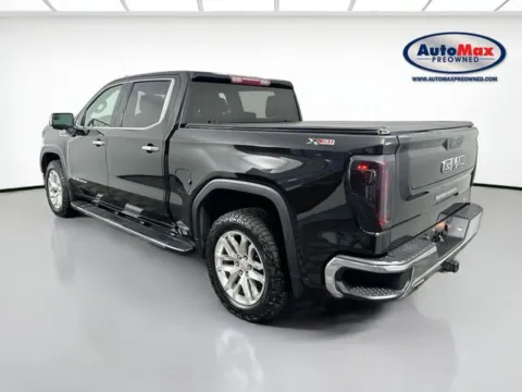More photos of 2021 GMC Sierra 1500 SLT at AutoMax Preowned Framingham, MA