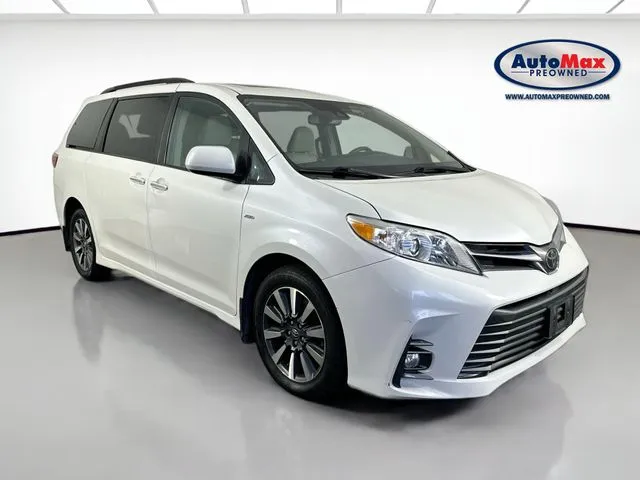 White 2018 Toyota Sienna XLE for sale in Framingham, MA