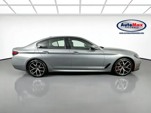 2023 BMW 5 Series 530i - Photo 10