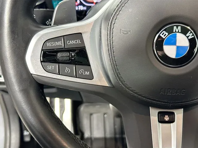 2023 BMW 5 Series 530i - Photo 23