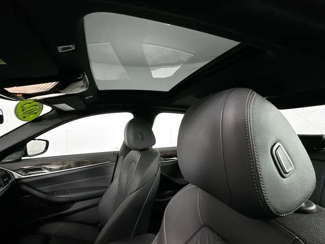 2023 BMW 5 Series 530i - Photo 20