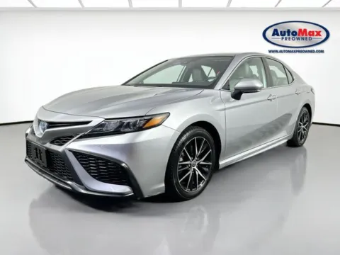 More photos of 2022 Toyota Camry Hybrid SE at AutoMax Preowned Framingham, MA
