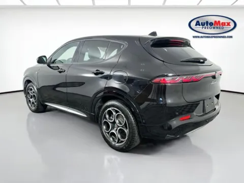 More photos of 2024 Alfa Romeo Tonale Ti at AutoMax Preowned Framingham, MA