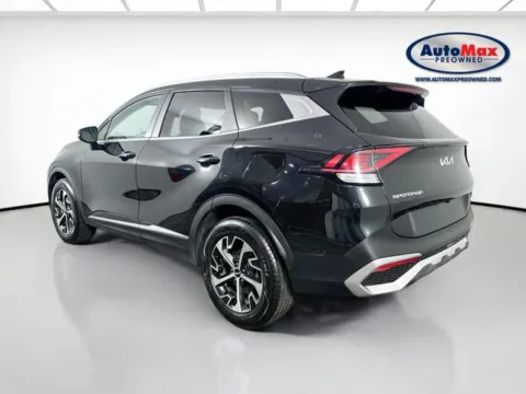 More photos of 2023 Kia Sportage Hybrid EX at AutoMax Preowned Framingham, MA