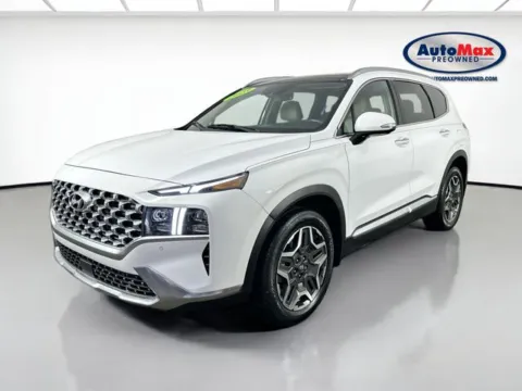 More photos of 2023 Hyundai Santa Fe Limited at AutoMax Preowned Framingham, MA