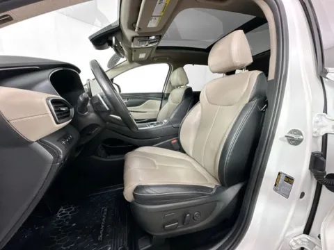More photos of 2023 Hyundai Santa Fe Limited at AutoMax Preowned Framingham, MA