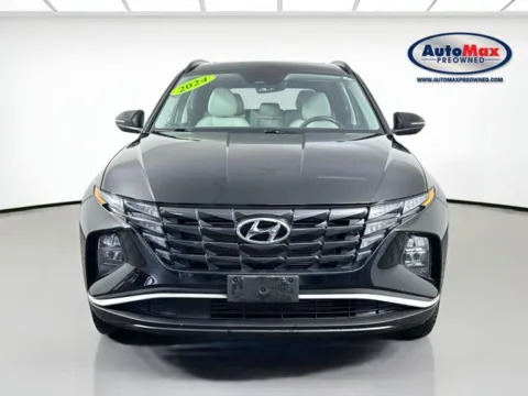 Photos of 2024 Hyundai Tucson SEL for sale in Framingham, MA at AutoMax Preowned Framingham