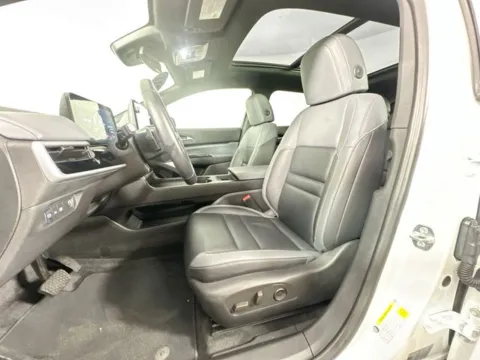 More photos of 2024 Honda Prologue Touring at AutoMax Preowned Framingham, MA