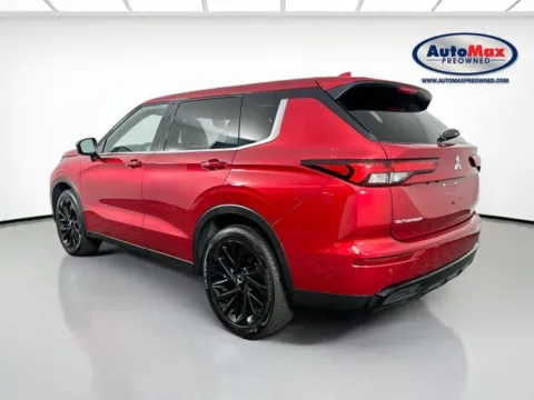 More photos of 2024 Mitsubishi Outlander SE Black Edition at AutoMax Preowned Framingham, MA
