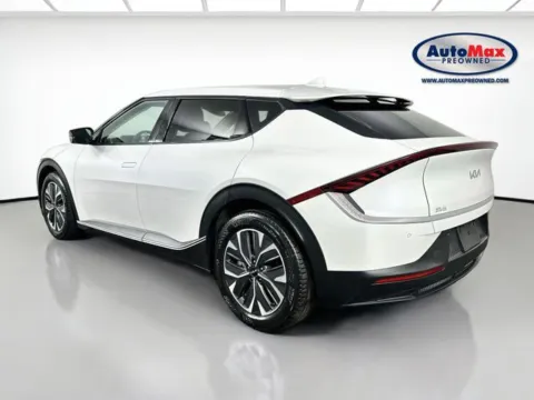 More photos of 2024 Kia EV6 Light at AutoMax Preowned Framingham, MA