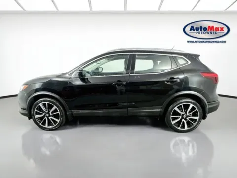 More photos of 2019 Nissan Rogue Sport SL at AutoMax Preowned Framingham, MA