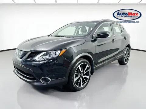 More photos of 2019 Nissan Rogue Sport SL at AutoMax Preowned Framingham, MA