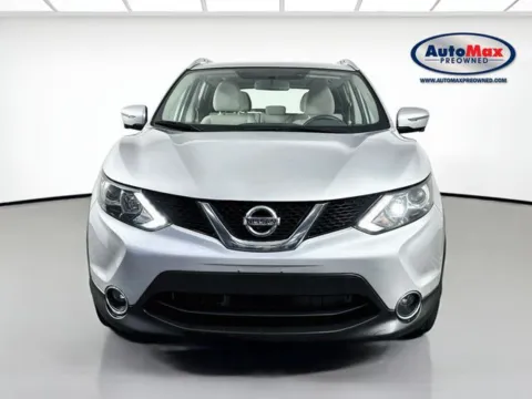 Photos of 2018 Nissan Rogue Sport SV for sale in Framingham, MA at AutoMax Preowned Framingham