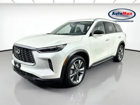 Another view of 2024 INFINITI QX60 LUXE for sale in Framingham, MA at AutoMax Preowned Framingham